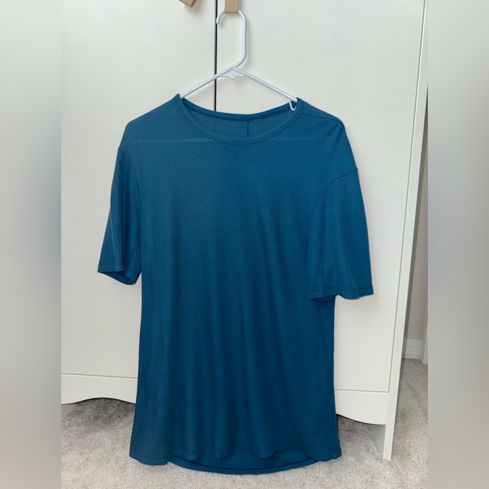 Lululemon Tee